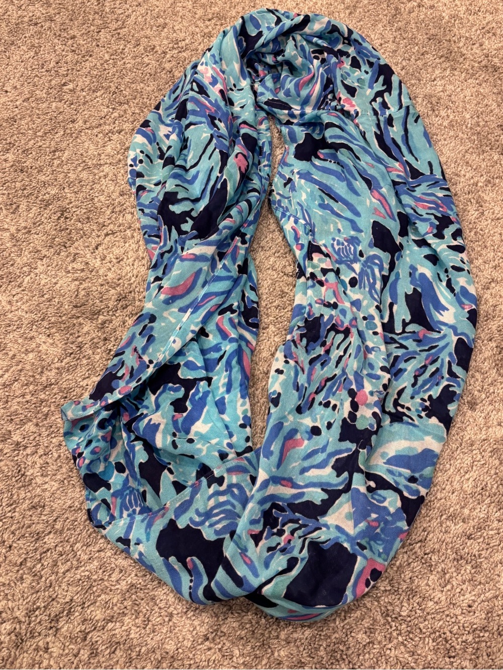 Lilly Pulitzer infinity scarf ocean blues coastal preppy lightweight